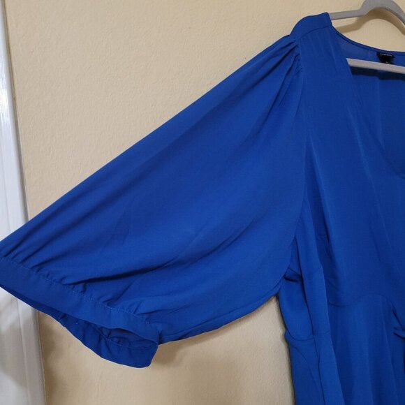 Torrid Womens Blue V-Neck Top W/ Tie Front Size 5 Office Career Executive Formal - Picture 7 of 10